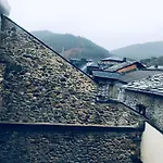 度假居 Spacious House In With Mountain View 莫利纳塞卡