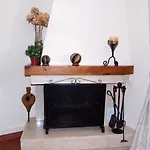 度假居 Spacious House In With Mountain View *