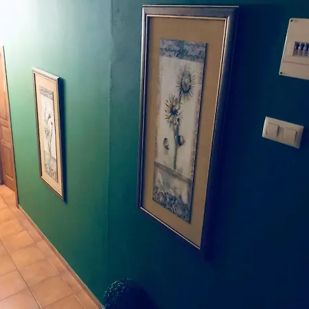 Spacious House In With Mountain View בית נופש