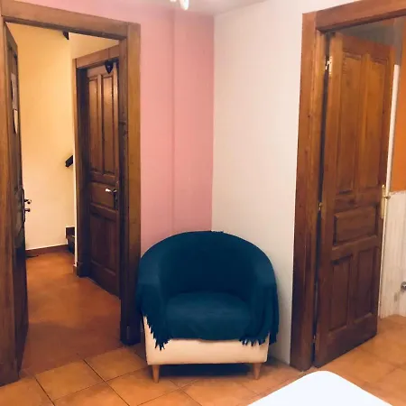 בית נופש Spacious House In With Mountain View