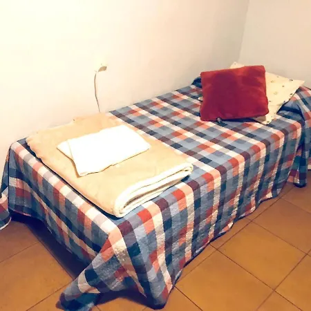Spacious House In With Mountain View Casa vacanze Molinaseca