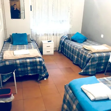 Spacious House In With Mountain View *