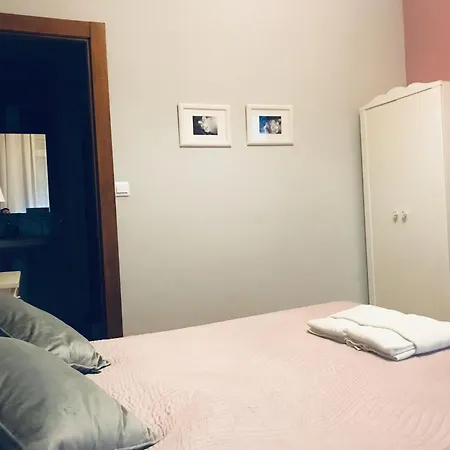 펜션 Spacious House In With Mountain View 몰리나세카