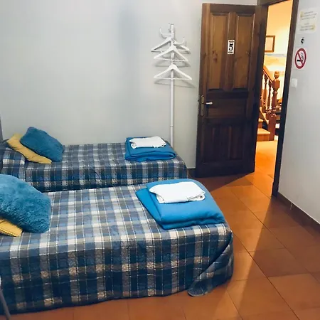 Spacious House In With Mountain View * 몰리나세카