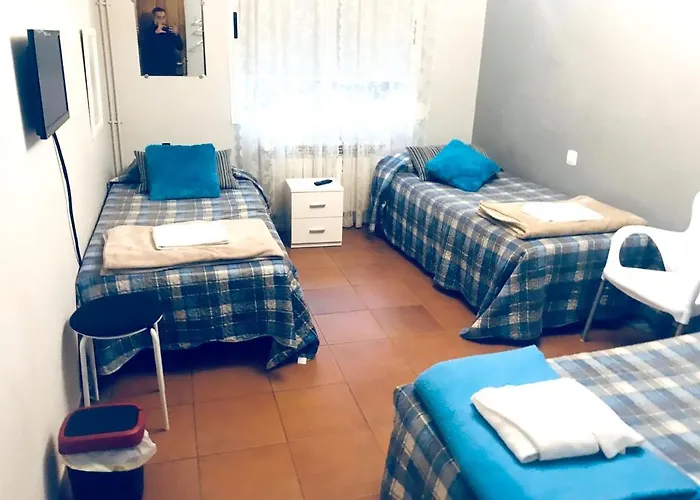 Spacious House In With Mountain View *